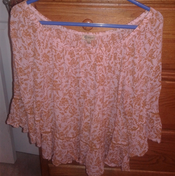 Democracy Tops - Off Shoulders Peasant blouse